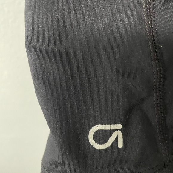 Old Navy Active Powersoft Print Crop Leggings in Small. GapFit Strappy Top in XS - Picture 16 of 16
